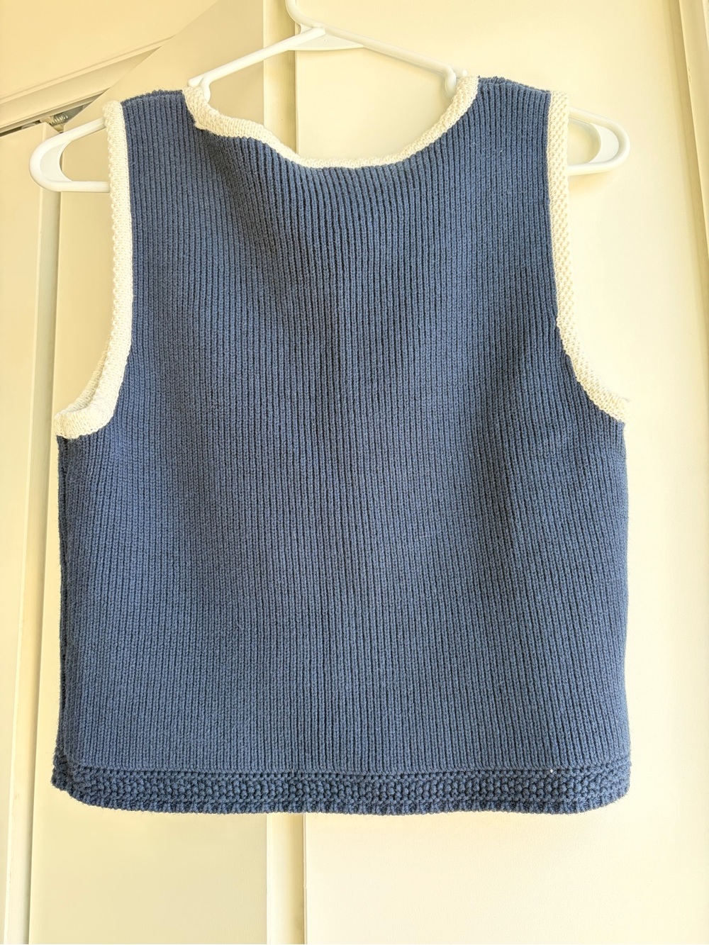 Abercrombie & Fitch Blue Knit Sweater Vest - Size Small - Picture 3 of 3